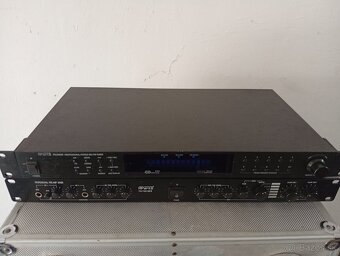 Stereo predzosilňovač Apart - 4