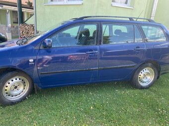 Toyota Corolla - 4