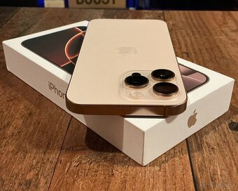 Apple iPhone 16 Pro Max + Apple Watch Ultra 2 (2024) - 4