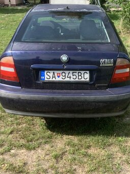 Predam skoda octavia 1.6 - 4
