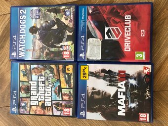 PS4 Slim 1TB + hry - 4