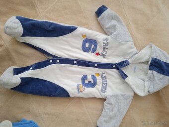 Krabica oblečenia 0-9 mesiacov do veľkosti 74 - 4