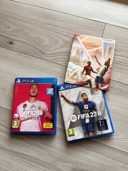 Playstation 4 Pro 1TB +4 hry - 4