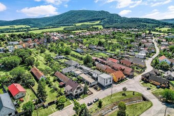 Na predaj komfortný a kvalitne postavený dom, Sološnica - 4