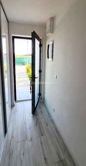 Dobré reality na predaj- zariadená novostavba pri Váhu, 3-iz - 4