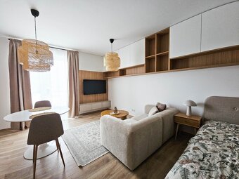 Exkluzívny 1+kk + balkón + parkovanie - 4