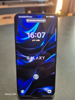 Samsung Galaxy s22 - 4