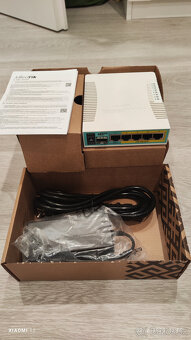 Mikrotik hEX PoE (RB960PGS) - 4