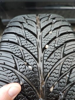 Predám celoročné obutie na vw 205/55R16 rozteč 5x112R16 - 4