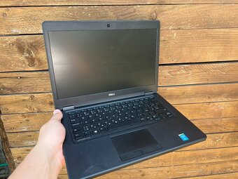 Dell Latitude E5450 – i5 / 8GB / 256GB SSD / Windows 11 Pro - 4