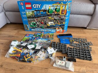 LEGO City 60052 Nákladní vlak (ovl. Powered Up) - JAKO NOVÉ - 4