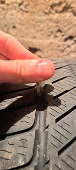 Zimné pneumatiky 235/40 R19 - 4