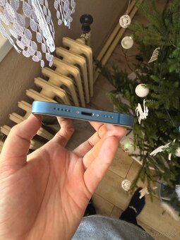 iPhone 13 128gb modrý - 4