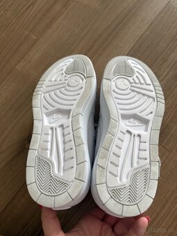 Nove teniwky Nike Jordan limitka kozene 40,5 - 4