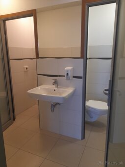 Obchodné priestory na prenájom - Komárno 515 m2 - 4