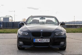 BMW 320i - 4