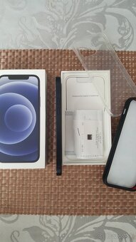 Predám iPhone 12 Black - 4