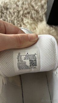 Predám tenisky Nike Jordan 1 Mid – výborný stav - 4