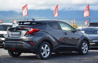 Toyota C-HR 1.8 Hybrid - slovenské auto - 4