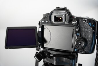 Canon 70D + Canon EF 50mm f/1,8 STM + Sigma 70–300mm 1:4_5.6 - 4