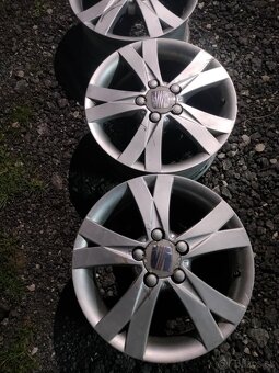 4ks alu disky orig Seat 5x112 r16 - 4