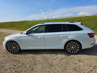 Skoda Superb Combi L&K 4x4 2.0tdi - 4
