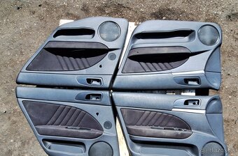 Predám sedadlá, tapacíry a interiér na ALFA ROMEO 159. - 4