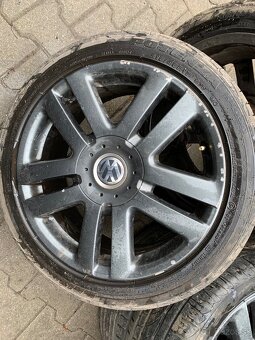 VW 5x112 R17 - 4