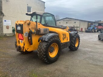 JCB Nakladač - 4