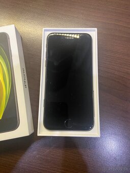 Predam iPhone SE2020, 64gb - 4