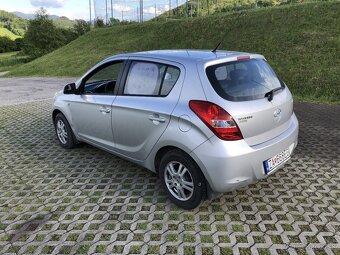 hyundai i20 2010 - 4