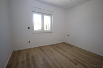 Apartmán Vodice s výhľadom 400m Plava plaža - 4