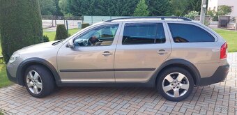 Škoda Octavia II. Combi Scout 2.0 TDI CR DPF 4x4 Facelift - 4