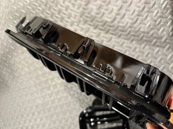 BMW mriezka chladica pre F10 a F11 v modernom looku - 4
