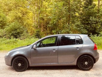 Vw Golf 5 1.6 - 4
