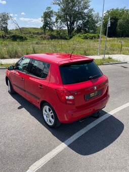 SKODA Fabia 1.2 HTP Limited Sport Edition - 4