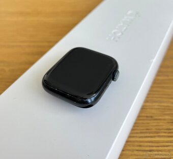 Apple Watch 8 45mm Midnight - 4