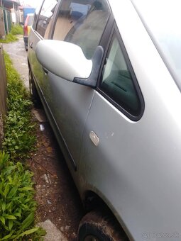 Ford galaxy - 4