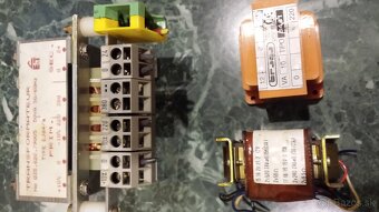 Predám transformátory : 2W.......... 24V -2eura 10W......... - 4