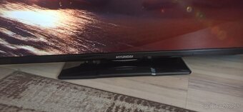 LCD TV Hyundai uhlopriečka 130 čítaj popis - 4
