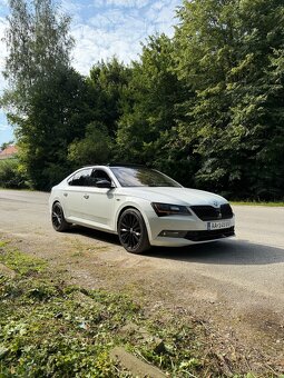 Škoda Superb 3 L&K / 2,0tdi / 110kw - 4