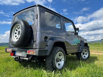 Suzuki Samurai 1.3i 52kw 4x4 Servo 5 799 € - 4