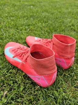 Predám kopačky Nike SUPERFLY 10 PRO FG - 4