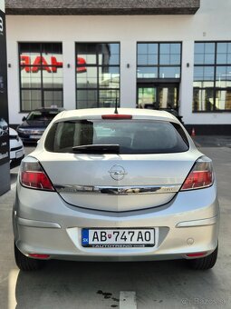Opel Astra GTC - 4
