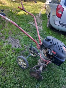 Predám štvortaktný motorový rotavátor – 300 eur - 4