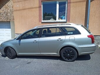 Toyota Avensis - 4