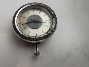 Hodinky z rádia-mechanické - 4