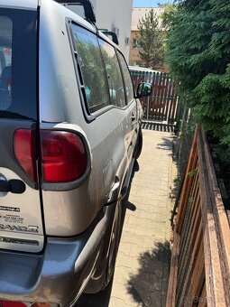 Nissan Terrano 2 - 4