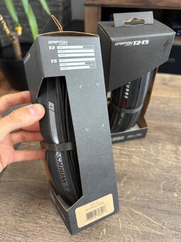 2x S-works Turbo T2/T5 700x24C - 4