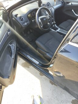 Ford Mondeo 2.0 2010r - 4